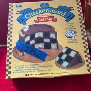 Checkerboard Cake Set - Black and White